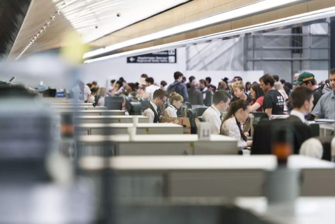 MitarbeiterInnen am Flughafen Zürich. Swiss