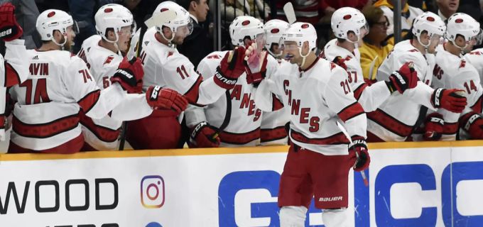 Nino Niederreiter NHL