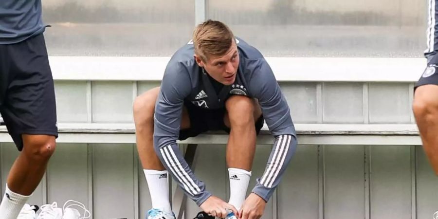 Nationalspieler Toni Kroos hätte nichts gegen einen Messi-Wechsel. Foto: Christian Charisius/dpa