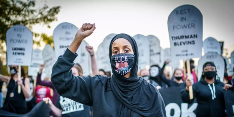 Protest gegen Polizeigewalt und Rassismus im US-Bundesstaat Minnesota