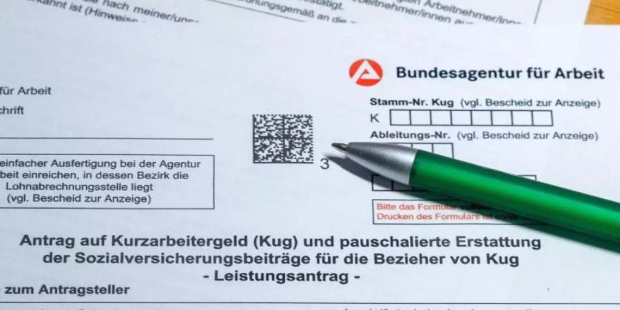 Ein Antragsformular für Kurzarbeitergeld. Foto: Jens Büttner/dpa-Zentralbild/dpa