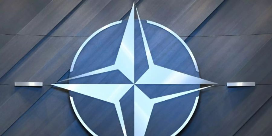 Nato-Logo im Hauptquartier der Allianz in Brüssel