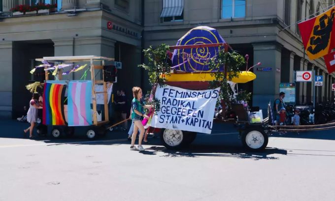 Frauenstreik 2019 Schnecke