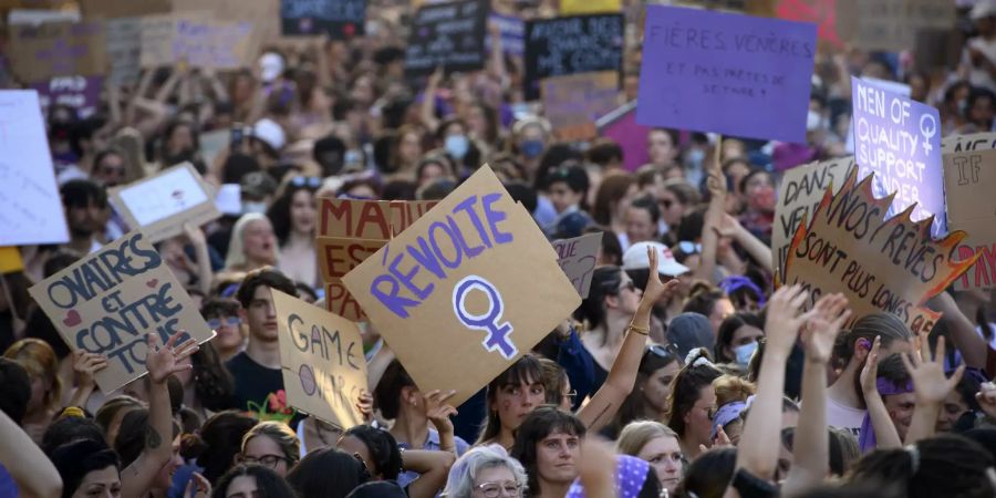 FRAUENSTREIK