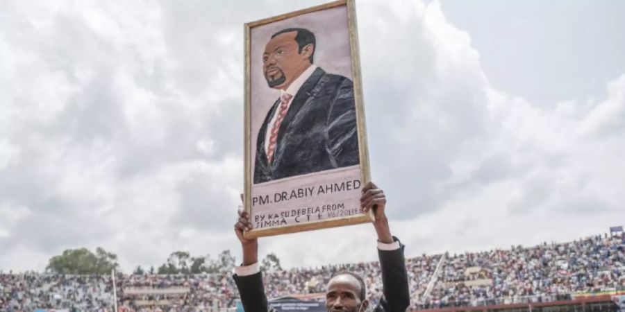 Anhänger Abiys bei Wahlkampfveranstaltung in Jimma