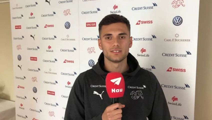 GC Spieler Nedim Bajrami Imitiert Zinédine Zidanes Spielstil