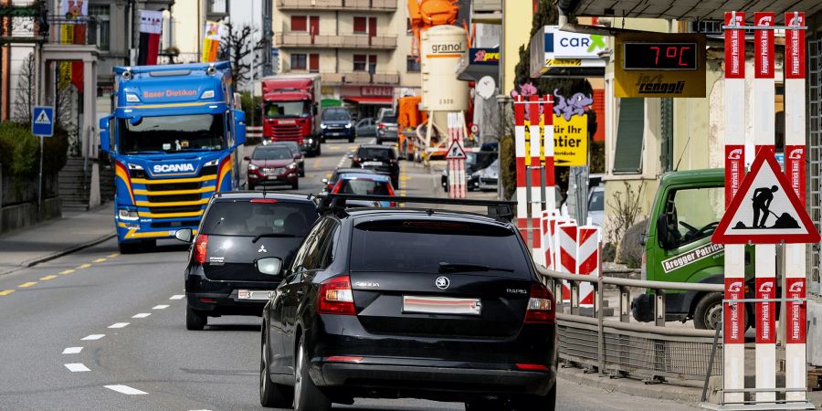 Eine Baustelle an der Bernstrasse in Wolhusen.