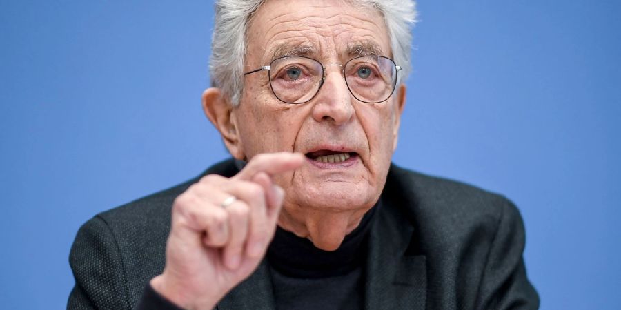 Der FDP-Politiker spricht sich für ein Tempolimit auf Autobahnen aus.