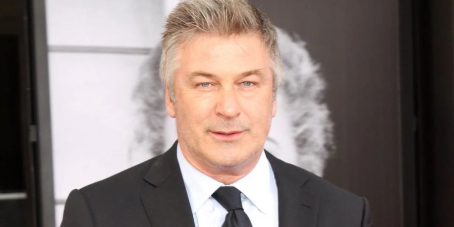 Gegen Schauspieler Alec Baldwin wurde eine 25-Millionen-Dollar-Klage eingereicht.