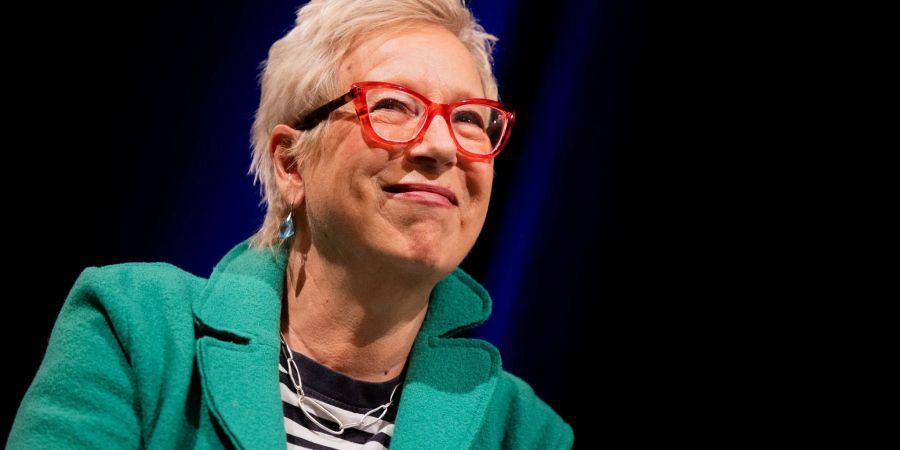 Der neue Film von Doris Dörrie spielt in einem Frauenfreibad.