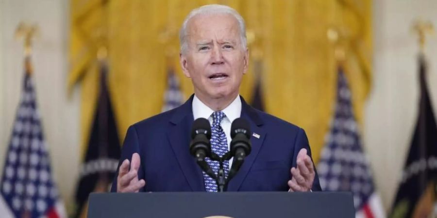 Zwar wurde die Wunschliste von US-Präsident Joe Biden zusammengestutzt, es handelt sich dem Weissen Haus zufolge dennoch um die grössten Infrastruktur-Investitionen seit Jahrzehnten. Foto: Evan Vucci/AP/dpa