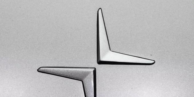 Ein Logo von Volvos Luxus-Elektromarke Polestar. Foto: Uli Deck/dpa Ein Logo von Volvos Luxus-Elektromarke Polestar. Foto: Uli Deck/dpa