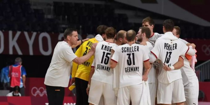 Das DHB-Team besiegte Argentinien mit 33:25. Foto: Swen Pförtner/dpa Das DHB-Team besiegte Argentinien mit 33:25. Foto: Swen Pförtner/dpa