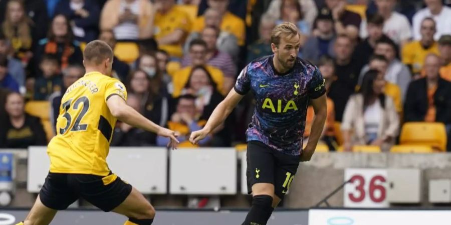 Harry Kane (r) kam gegen Wolverhampton in der 72. Minute ins Spiel. Foto: Andrew Yates/CSM via ZUMA Wire/dpa