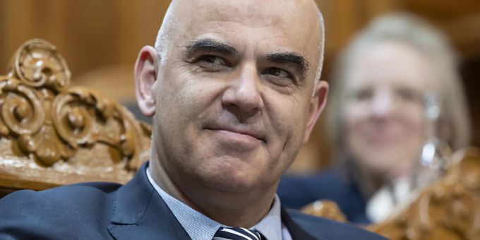 Alt Bundesrat Alain Berset wird für das Amt des Generalsekretärs des Europarats empfohlen und führt das Rennen an. (Archivbild) Alain Berset
