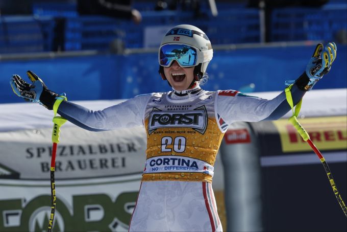 Die Norwegerin Ragnhild Mowinckel gewinnt die Abfahrt am Samstag in Cortina. Italy Alpine Skiing World Cup