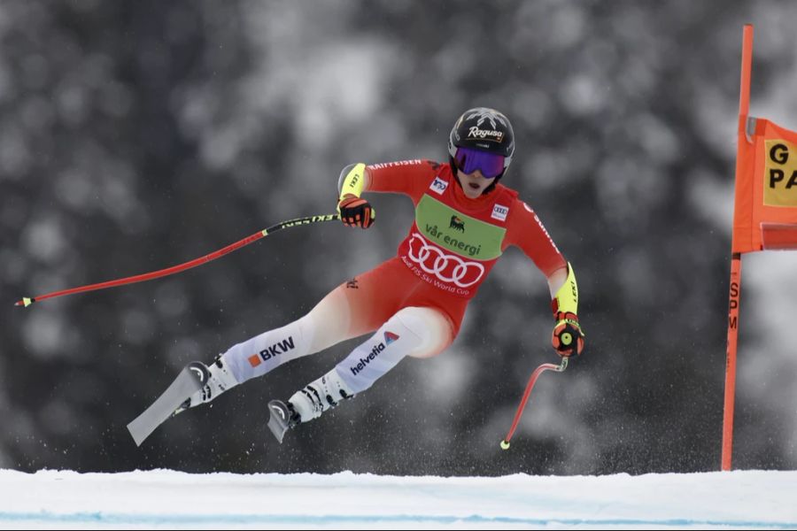 Noch sechs Rennen sind zu gehen – alles ist angerichtet für den Ski-Showdown.