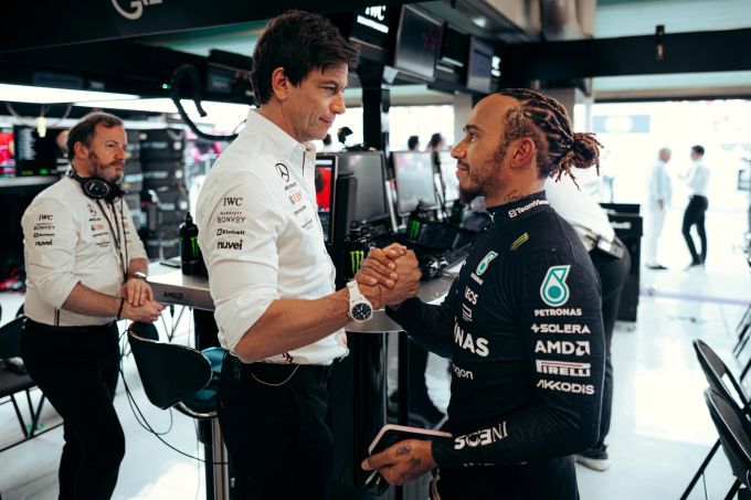 Toto Wolff, Teamchef von Mercedes, mit Lewis Hamilton. Lewis Hamilton Toto Wolff