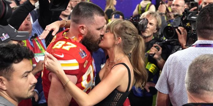 Travis Kelce ist mit US-Superstar Taylor Swift zusammen. Taylor Swift