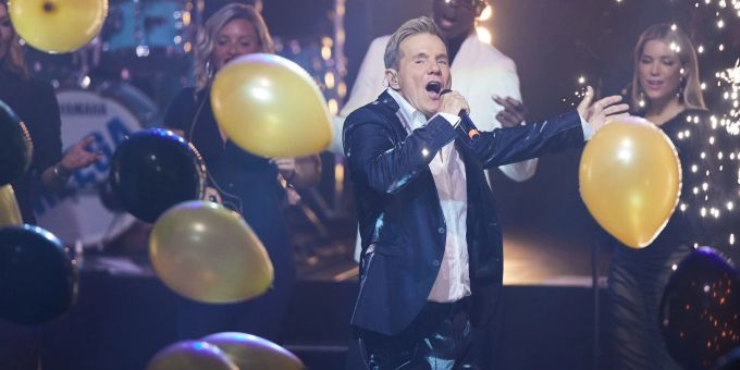 Dieter Bohlen wurde in den 1980er-Jahren als Mitglied des Pop-Duos Modern Talking bekannt. Dieter Bohlen wurde in den 1980er-Jahren als Mitglied des Pop-Duos Modern Talking bekannt.