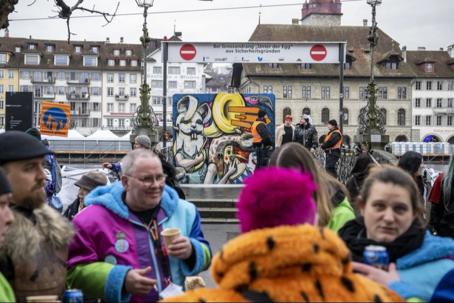 Die Fasnacht ist auch für Teenies ein Anlass zum trinken.