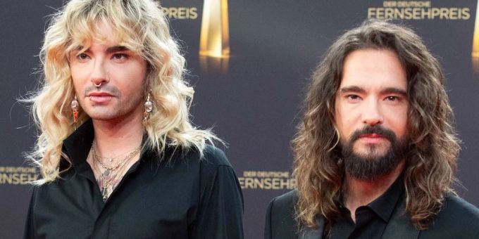 Im schwarzen Partnerlook kamen Bill (l.) und Tom Kaulitz zum Deutschen Fernsehpreis in Köln und konnten es gar nicht fassen, dass sie die Auszeichnung wirklich erhielten. Tom Kaulitz