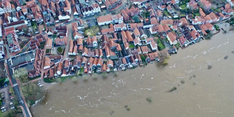 dauerregen überflutungen hochwasser