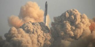 Starship - Riesenrakete startet nach Explosion neuen Testflug Starship - Riesenrakete startet nach Explosion neuen Testflug