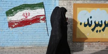 Frauen verschleiert Iran Teheran