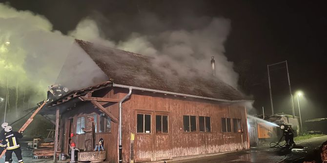 Brand in Werkstatt