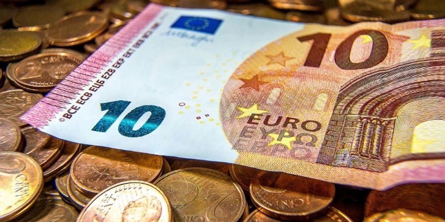 Euroscheine und -münzen