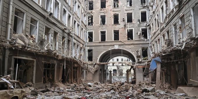 In Charkiw in der Ostukraine kämpfen Freiwillige, so auch die Kampftruppe von Multimillionär Vsevolod Kozhemyako. (Bild vom 3. März 2022) ukraine krieg