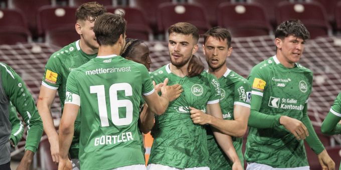 Der FC St.Gallen jubelt über den Sieg gegen Genf. FC St.Gallen
