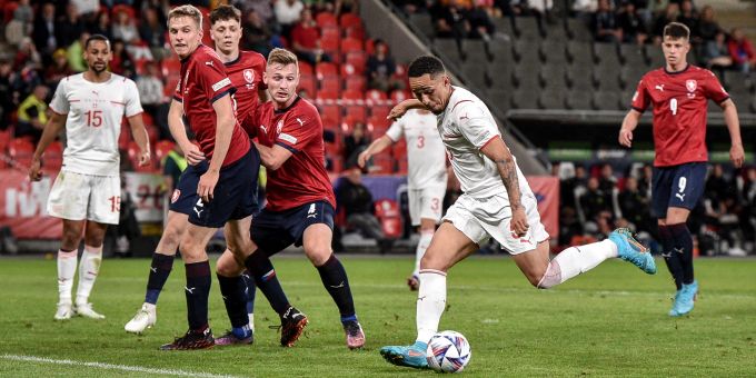 Noah Okafor trifft zum 1:1 für die Schweizer Nati gegen Tschechien in der Nations League. Schweizer Nati Nations League