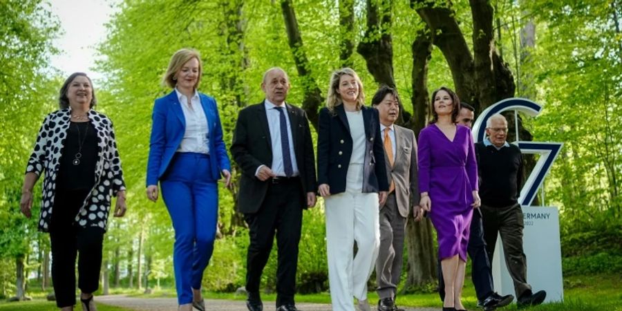 Truss (zweite von links) beim G7-Treffen in Wangels