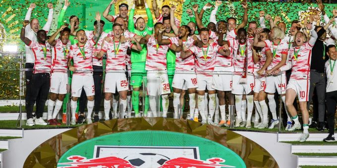Im dritten Anlauf triumphierte RB Leipzig beim Pokalfinale in Berlin. Im dritten Anlauf triumphierte RB Leipzig beim Pokalfinale in Berlin.