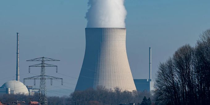 In der EU werden Investitionen in bestimmte Gas- und Atomkraftwerke aller Voraussicht nach als klimafreundlich eingestuft werden können. Foto: Armin Weigel/dpa EU