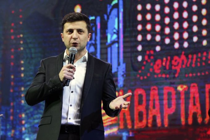 Bevor Wolodymyr Selenskyj Präsident der Ukraine und im Ukraine-Krieg weltberühmt wurde, war er Schauspieler und Komiker. Wolodymyr Selenskyj