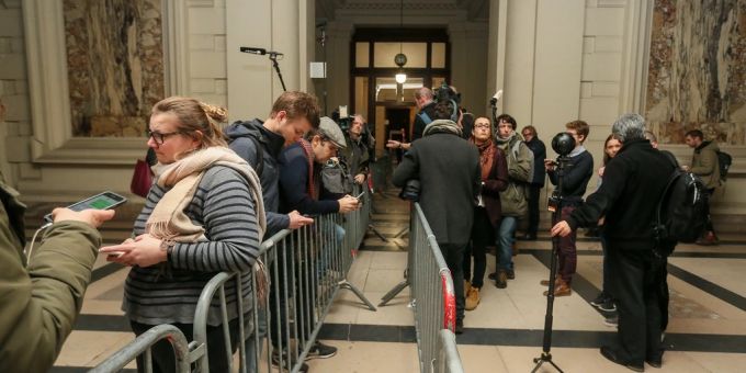 Angehörige der Opfer von den Terroranschlägen 2015 in Paris haben im Prozess das Wort. Terroranschläge am 13. November 2015 in Paris