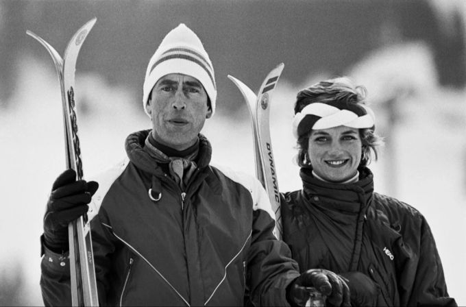 Charles und Diana1996 während eines offiziellen Fototermins in Klosters, wo sie ihren Skiurlaub verbringen. king charles