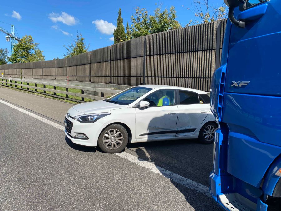 Neuenhof: Kollision anlässlich Spurwechsel