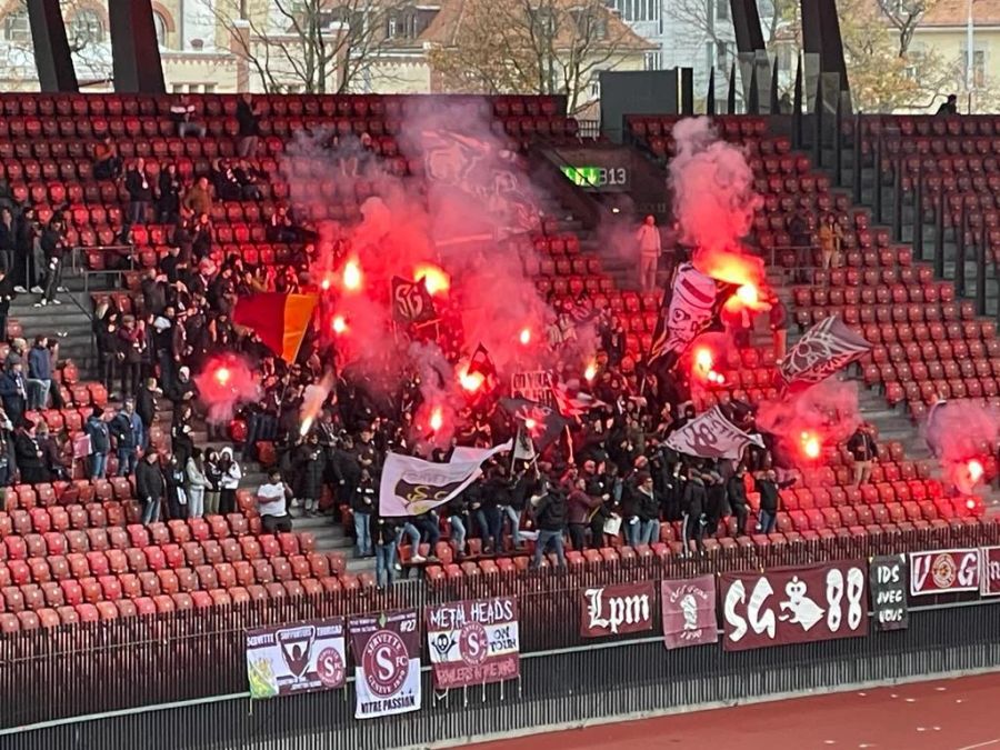 Auch einige Servette-Fans haben die Auswärtsfahrt nach Zürich mitgemacht.