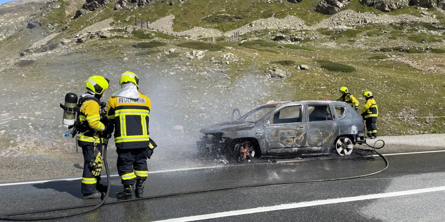 Fahrzeugbrand am Bernina