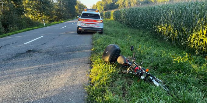 Grabs: Bei Selbstunfall mit Mofa leicht verletzt. Grabs: Selbstunfall