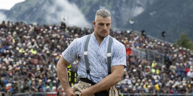 Samuel Giger konzentriert sich im ersten Gang beim Unspunnen-Schwinget 2023. Samuel Giger