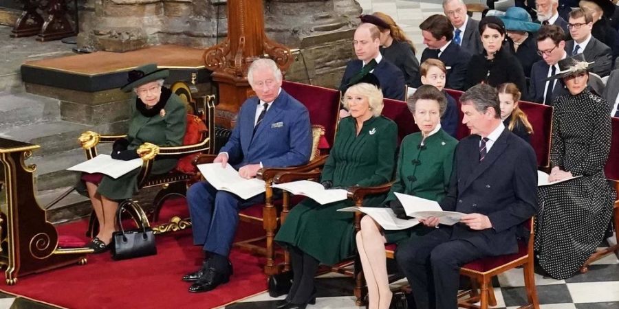 Prinz-Philip-Gedenkgottesdienst (v. l.): Queen Elizabeth II., Prinz Charles, Herzogin Camilla und Prinzessin Anne.