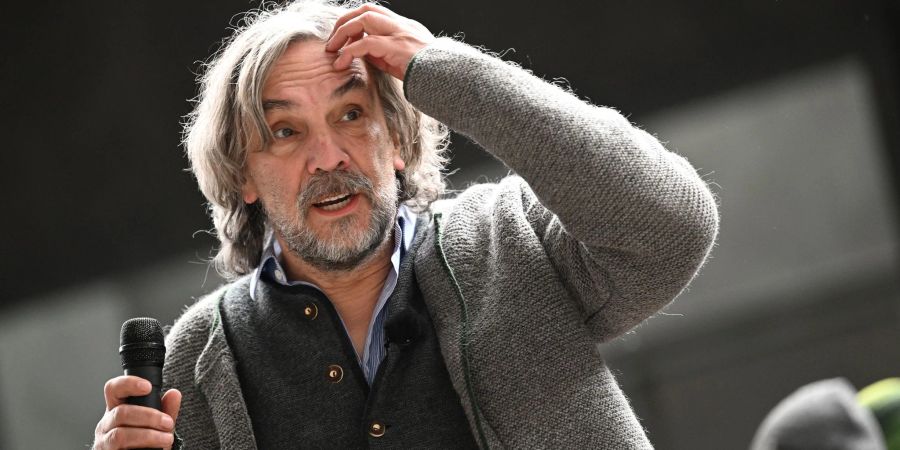 Der Spielleiter der 42. Passionsspiele Oberammergau, Christian Stückl, steht bei der ersten grossen Probe auf der Bühne.