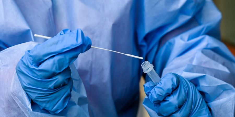 Die ursprünglich bis 30. März geltende Testverordnung, die auch die «Bürgertests» regelt, bleibt vorerst bis einschliesslich 29. Juni in
Kraft.