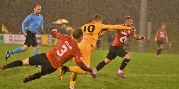 Bei garstigen Verhältnissen taten sich beide Mannschaften schwer. FC Münsingen