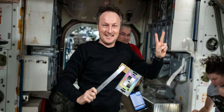 Der deutsche Astronaut Matthias Maurer auf der ISS.